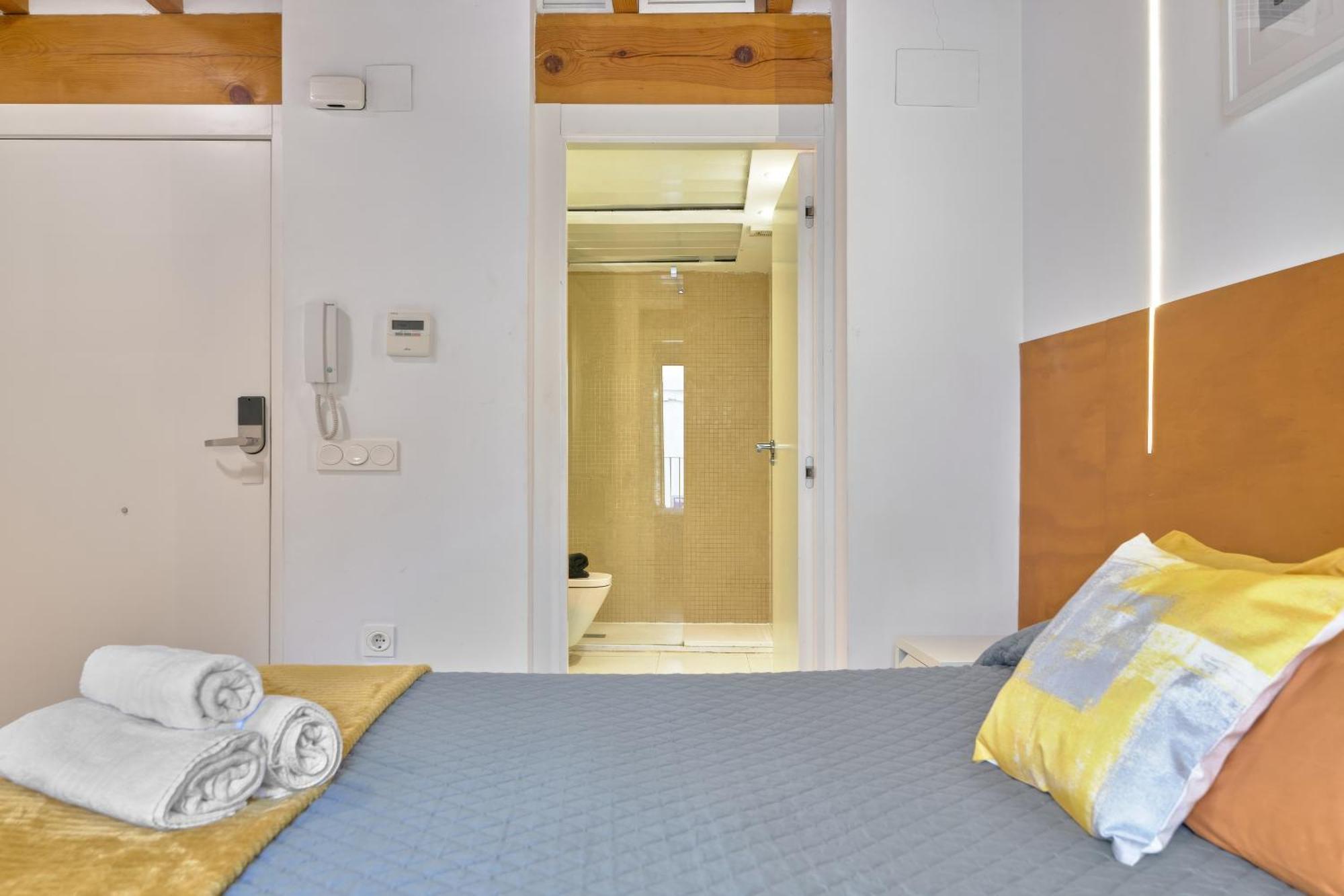 Apartamento De Diseno En La Plaza Del Carmen F1 Valência Exterior foto